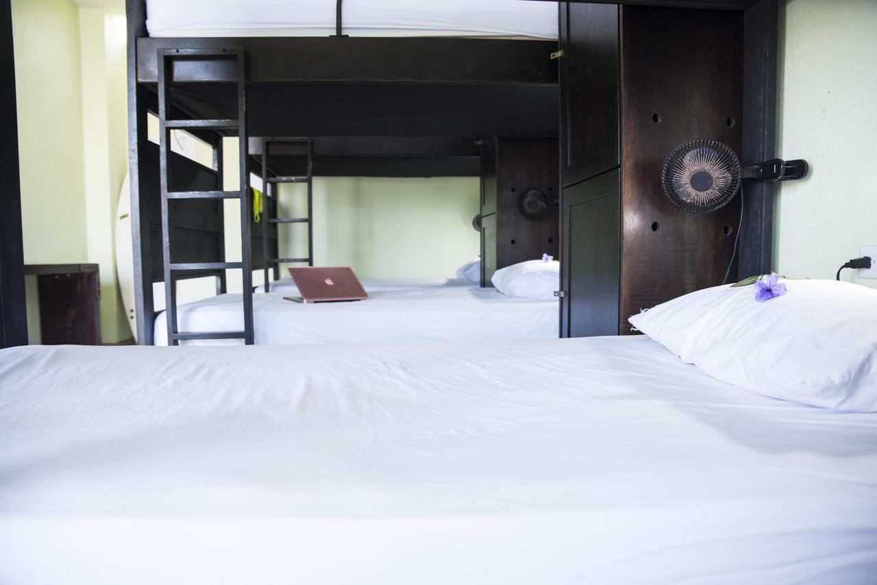 Room2Board Hostel And Surf School Jaco Luaran gambar