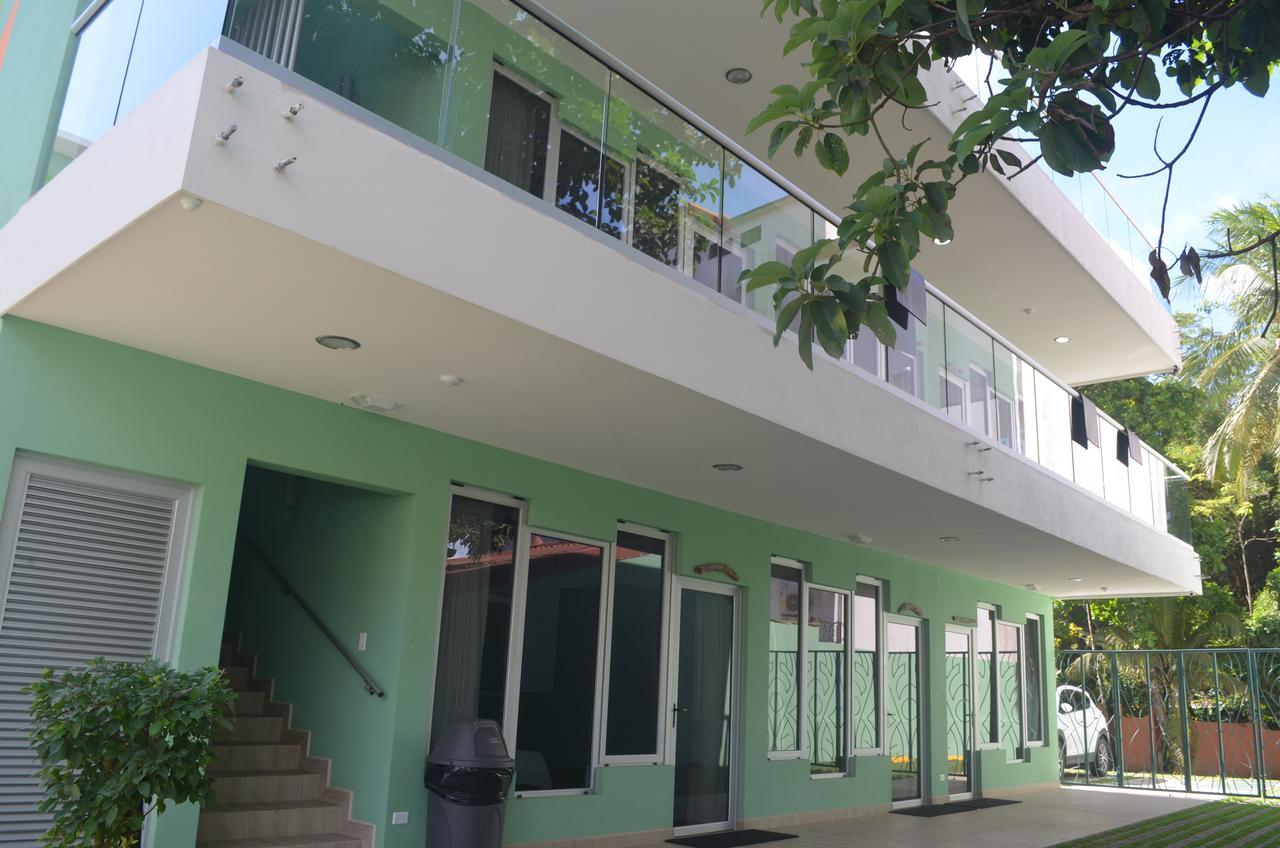 Room2Board Hostel And Surf School Jaco Luaran gambar
